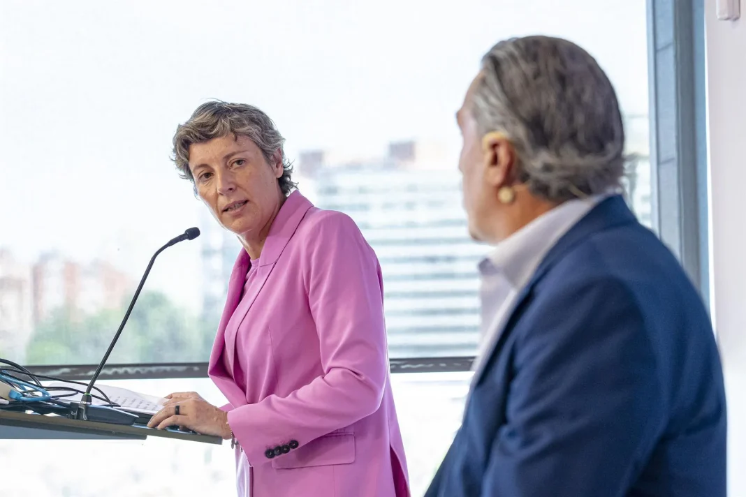 Elisa Aguilar llama «visionario» a Scariolo, el mejor entrenador de España